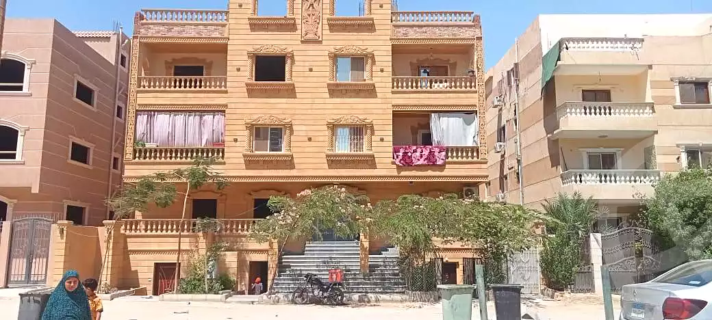 https://aqarmap.com.eg/en/listing/6806280-for-sale-cairo-6th-of-october-hadaeq-october-compounds-el-fardoos-city