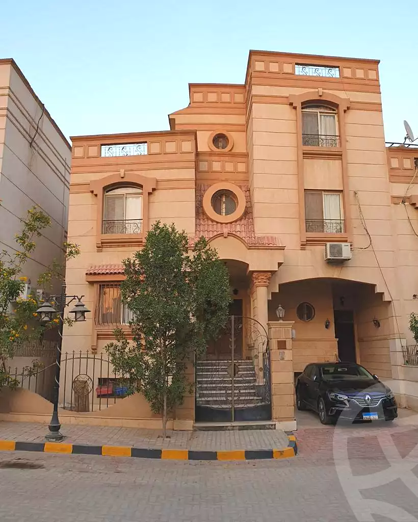 https://aqarmap.com.eg/ar/listing/6806470-for-sale-cairo-el-maadi-zahraa-el-maadi-shr-krfwr-lryysy