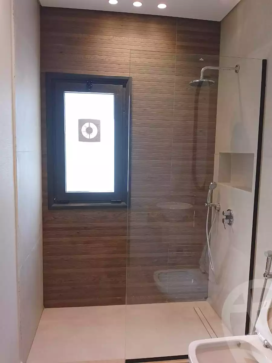https://aqarmap.com.eg/en/listing/6806658-for-sale-cairo-new-cairo-compounds-lakeview-residence