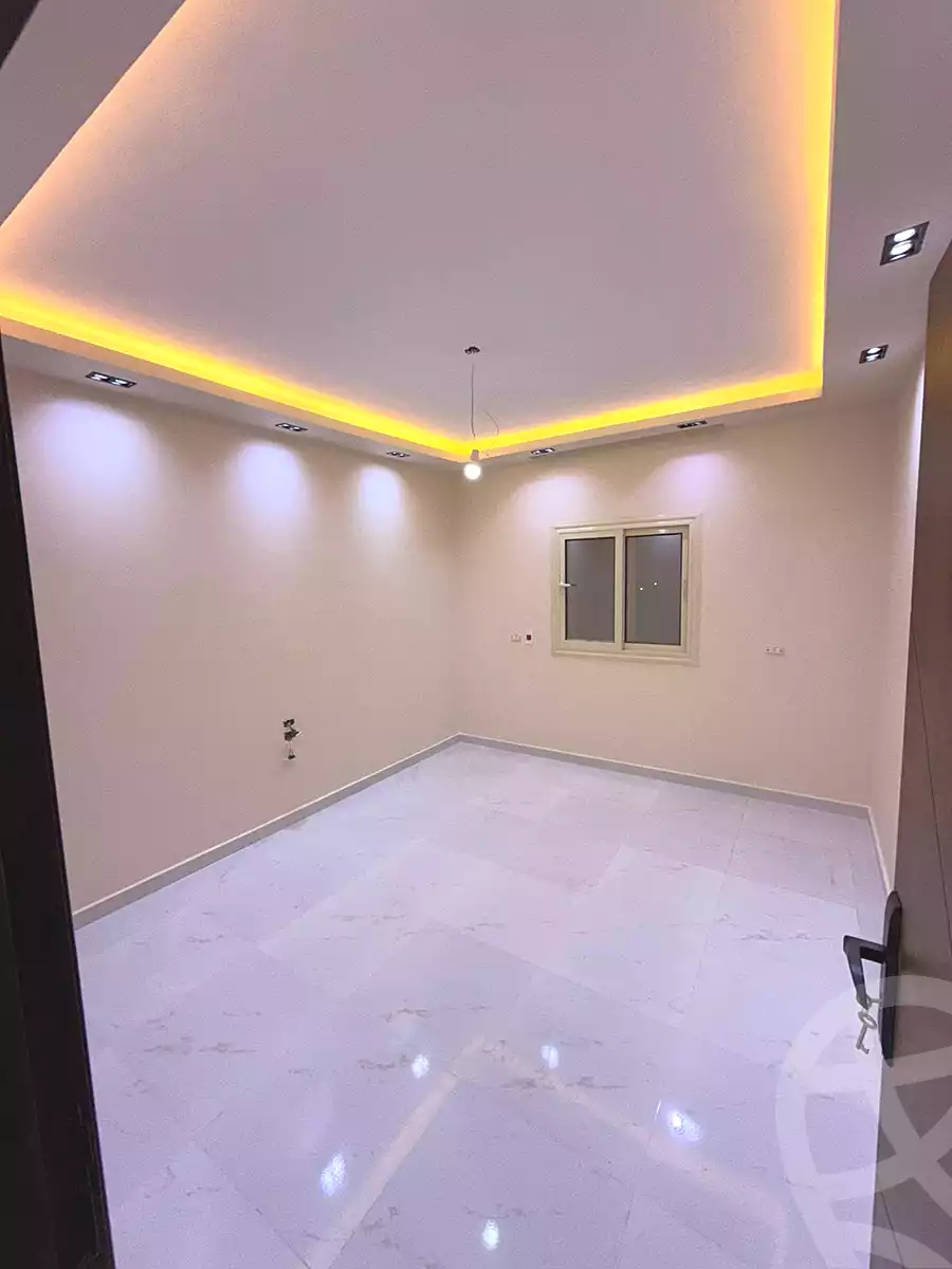 https://aqarmap.com.eg/ar/listing/6806784-for-sale-cairo-6th-of-october-el-tawsaat-el-shamalya-hy-2000-qt