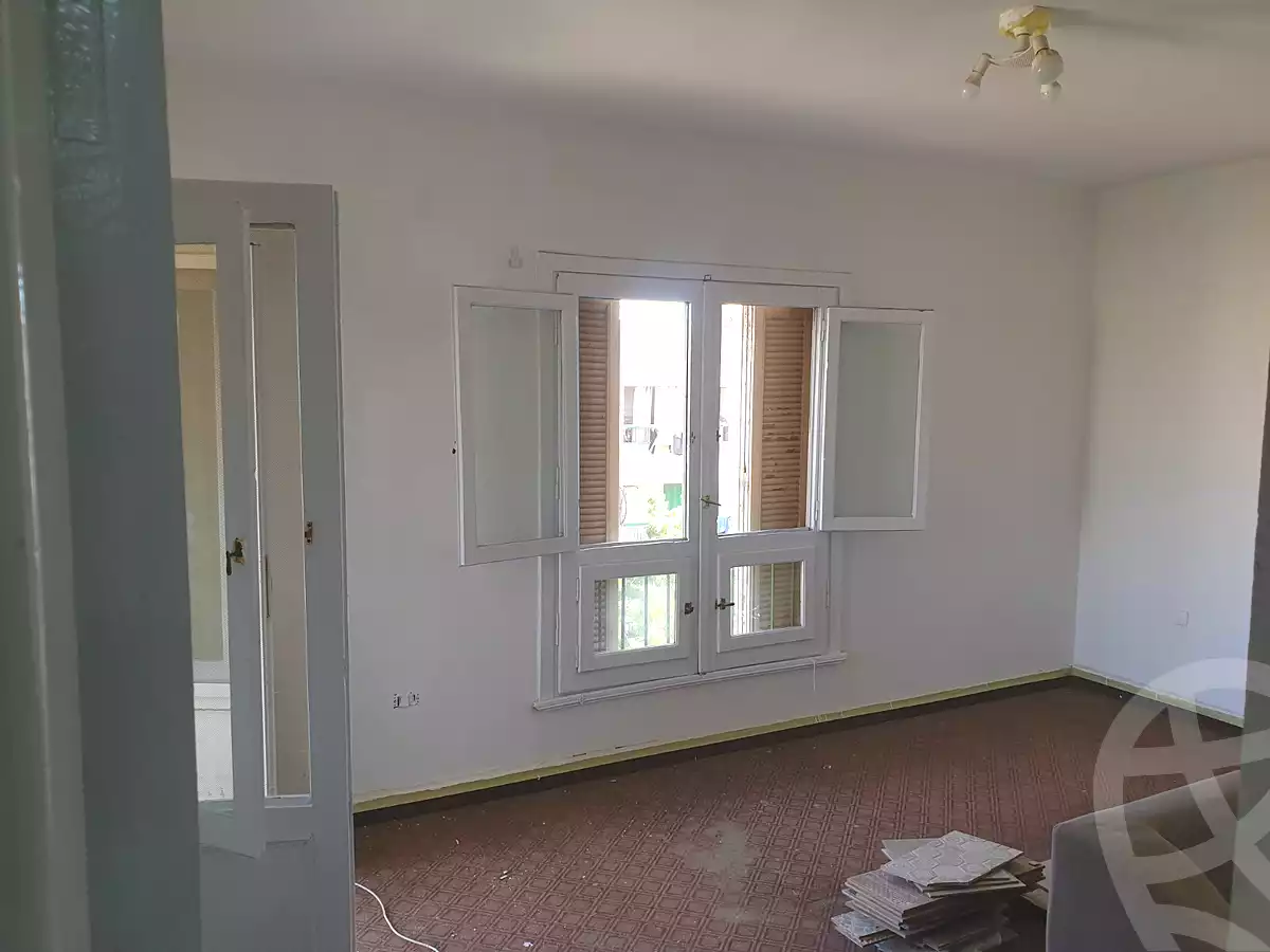https://aqarmap.com.eg/ar/listing/6806818-for-sale-cairo-el-sheikh-zayed-city-el-hay-elawel-street-10