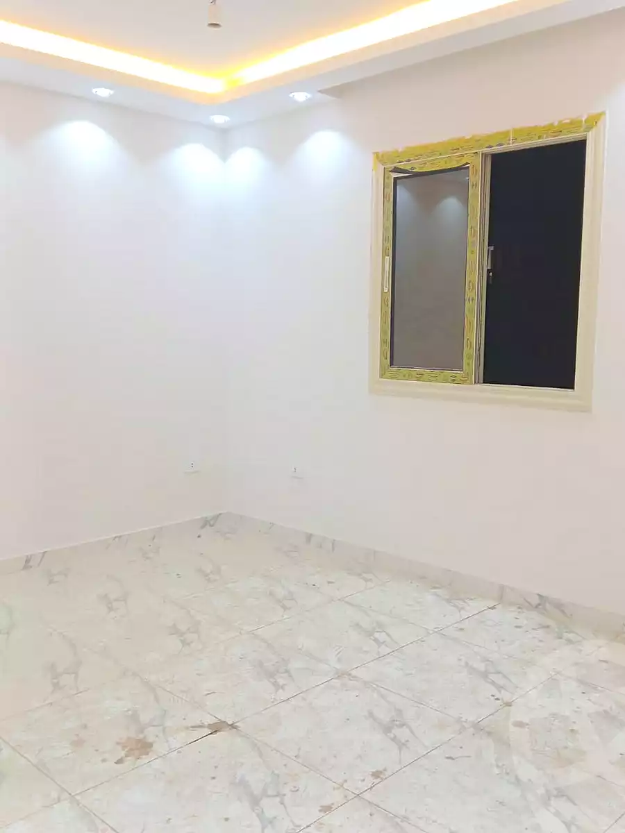 https://aqarmap.com.eg/ar/listing/6806943-for-sale-cairo-6th-of-october-el-ahyaa-neighborhood-3rd-al-hay-al-thalith-st