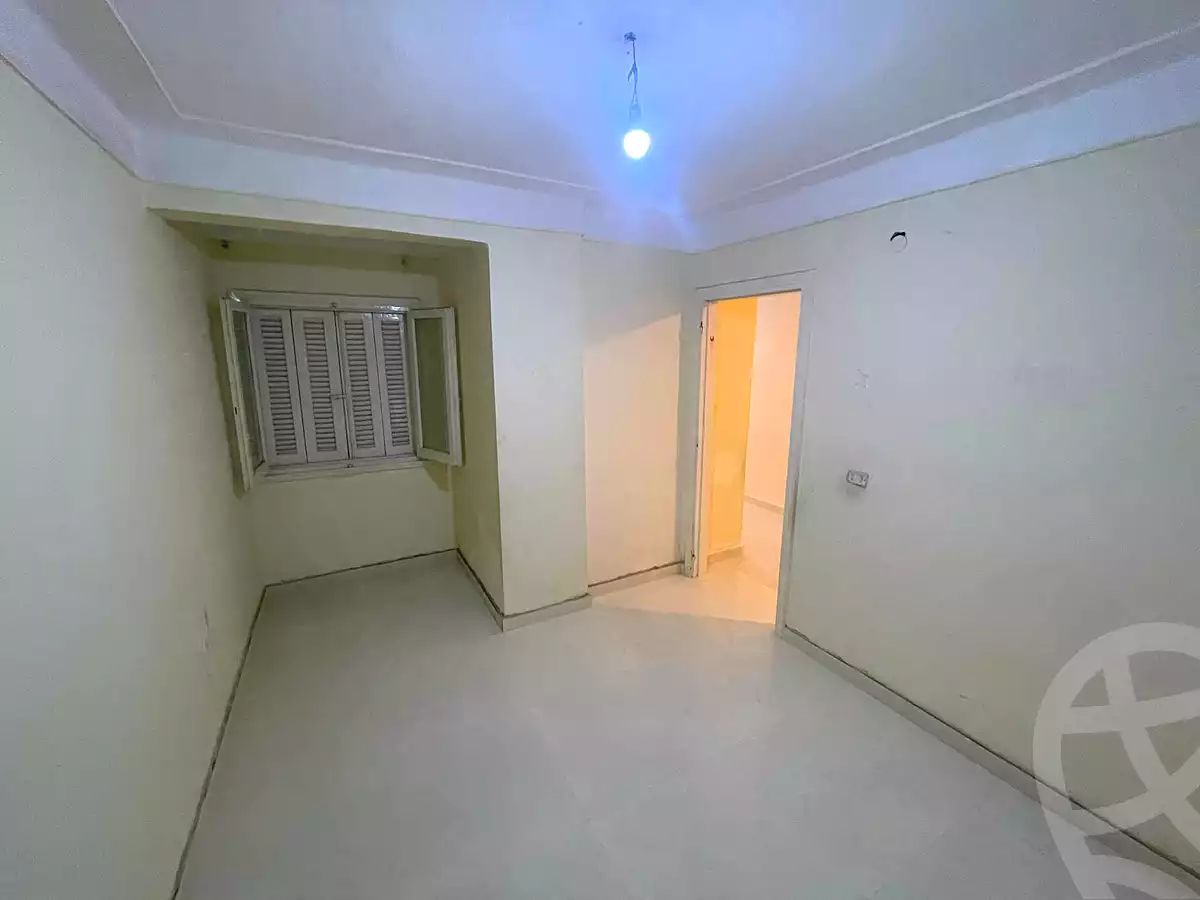 https://aqarmap.com.eg/ar/listing/6807659-for-rent-alexandria-zezenia-ibrahim-el-attar-st