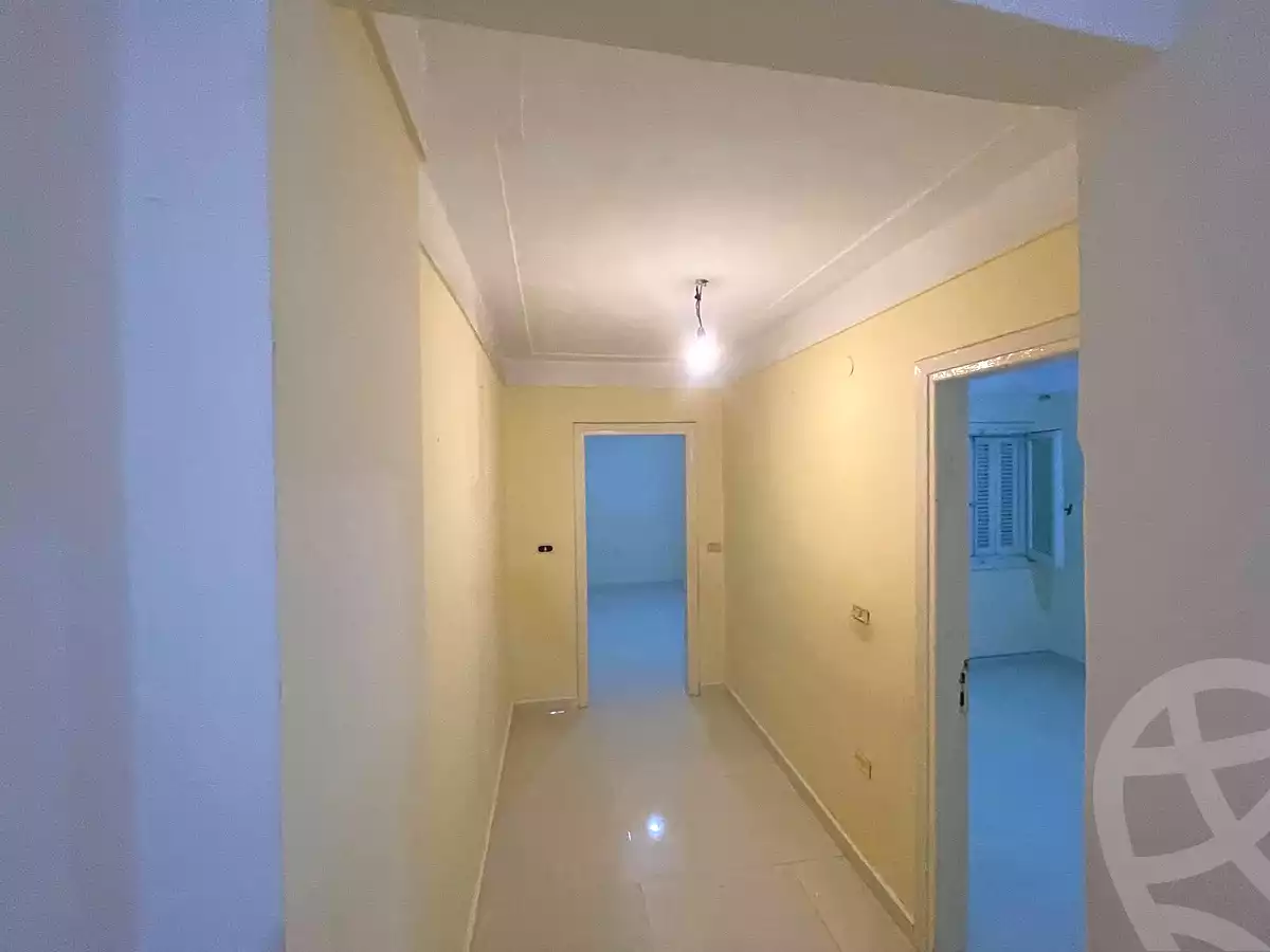 https://aqarmap.com.eg/ar/listing/6807659-for-rent-alexandria-zezenia-ibrahim-el-attar-st