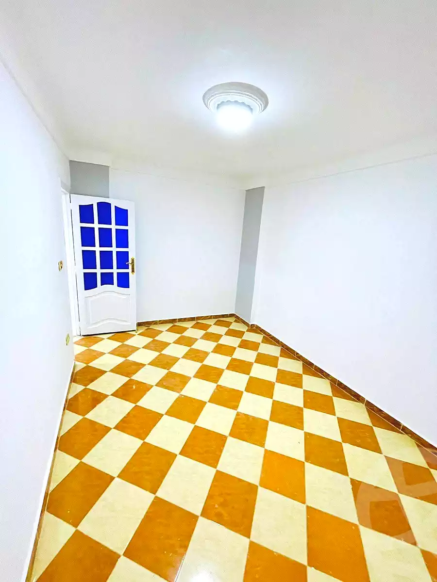 https://aqarmap.com.eg/en/listing/6807704-for-sale-alexandria-lsywf-el-falki