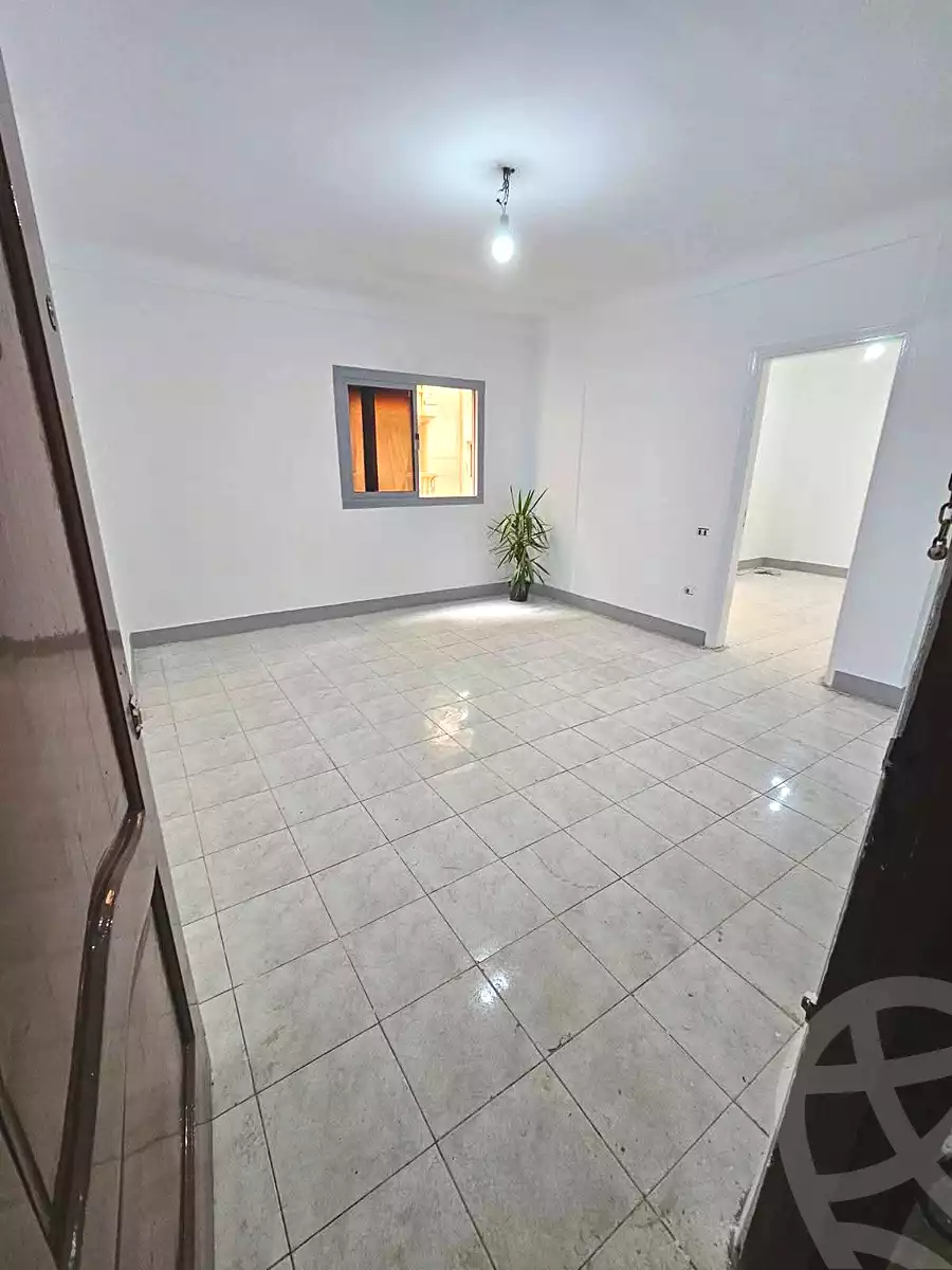 https://aqarmap.com.eg/ar/listing/6807748-for-sale-alexandria-sydy-bshr-sydy-bshr-bhry-amr-el-nogomy-st