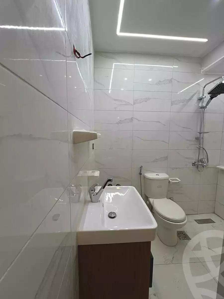 https://aqarmap.com.eg/ar/listing/6807856-for-sale-cairo-6th-of-october-el-ahyaa-neighborhood-3rd