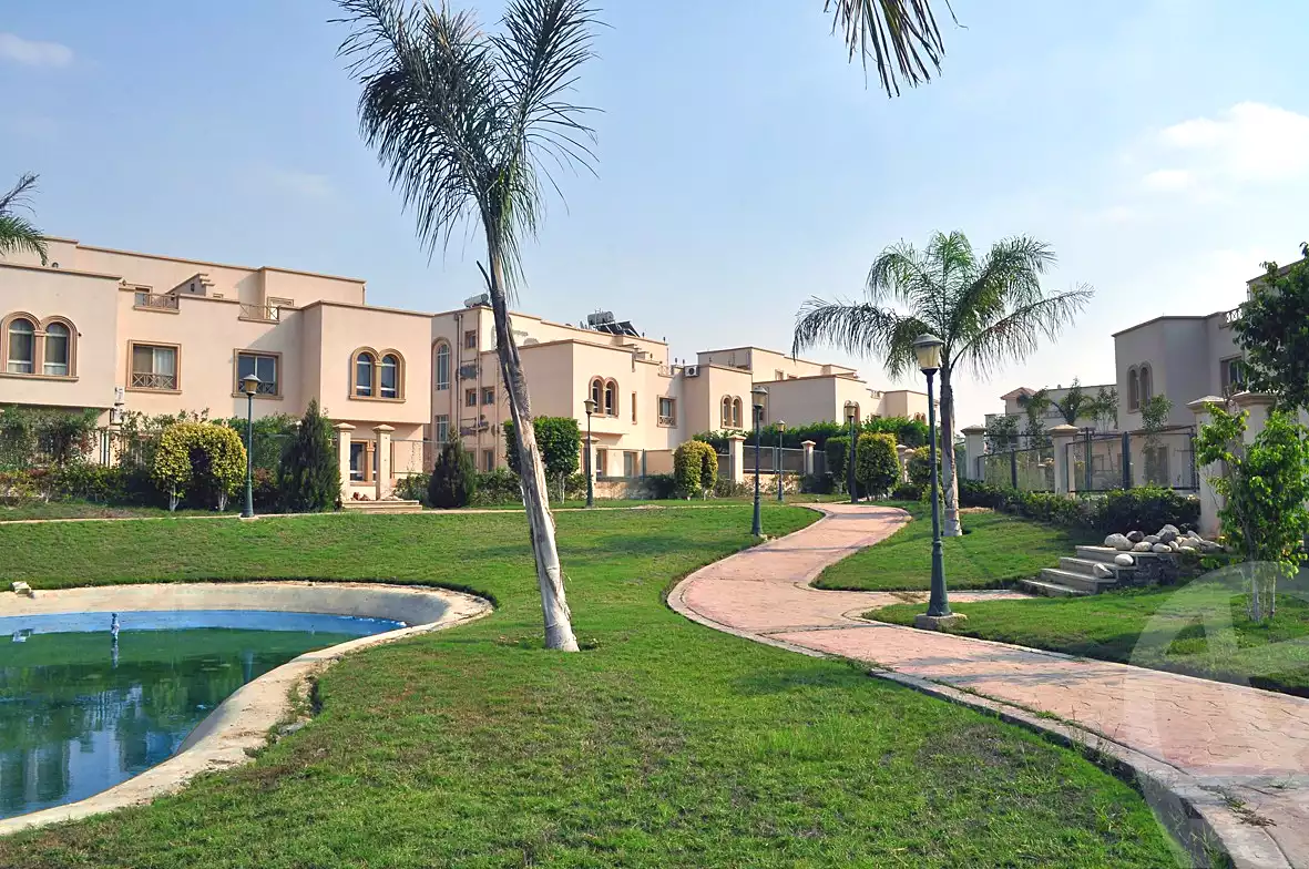 https://aqarmap.com.eg/ar/listing/6808281-for-sale-cairo-el-sheikh-zayed-city-compounds-greens