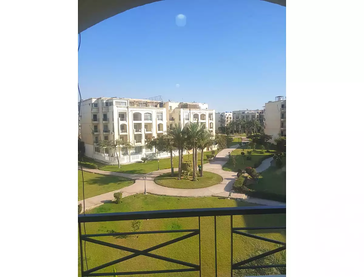 https://aqarmap.com.eg/ar/listing/6808405-for-sale-cairo-el-sheikh-zayed-city-compounds-hadayek-el-mohandiseen