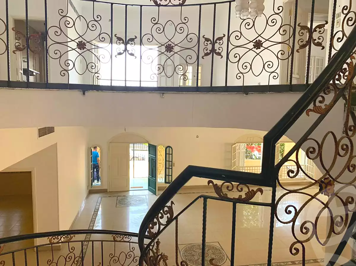 https://aqarmap.com.eg/ar/listing/6808590-for-sale-cairo-new-cairo-ganob-el-akadamiya-south-academy-b-taha-hussein-st