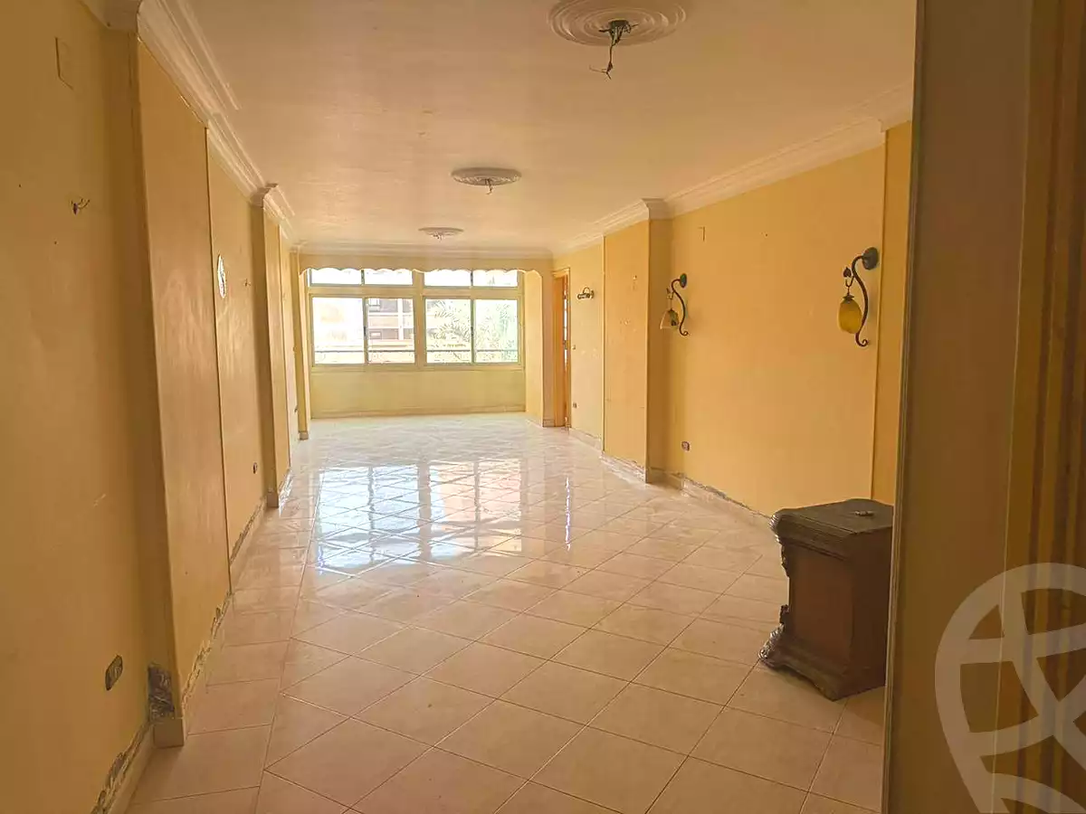 https://aqarmap.com.eg/ar/listing/6809139-for-sale-cairo-helwan-sherif-st