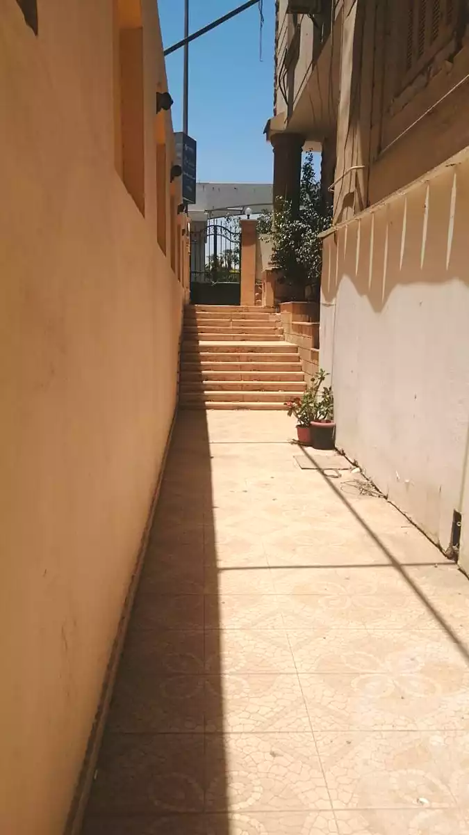 https://aqarmap.com.eg/ar/listing/6809228-for-sale-cairo-new-cairo-90th-street-south-teseen-st