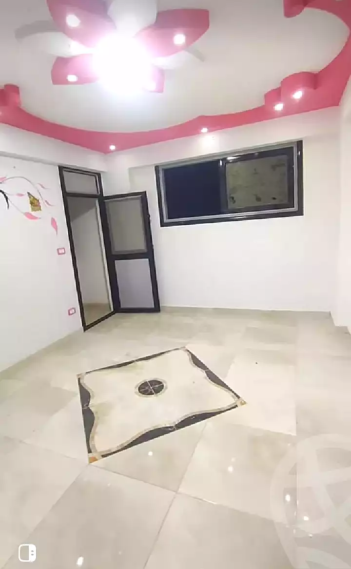 https://aqarmap.com.eg/ar/listing/6810091-for-sale-alexandria-new-miami-eskot
