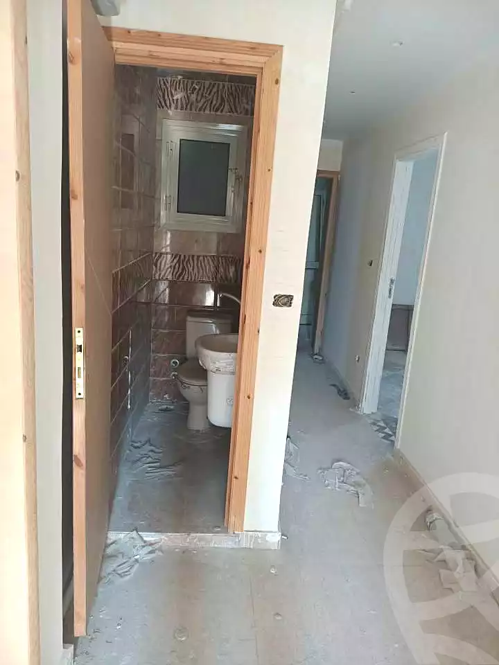 https://aqarmap.com.eg/ar/listing/6811071-for-sale-alexandria-moharram-bey-erfan-st