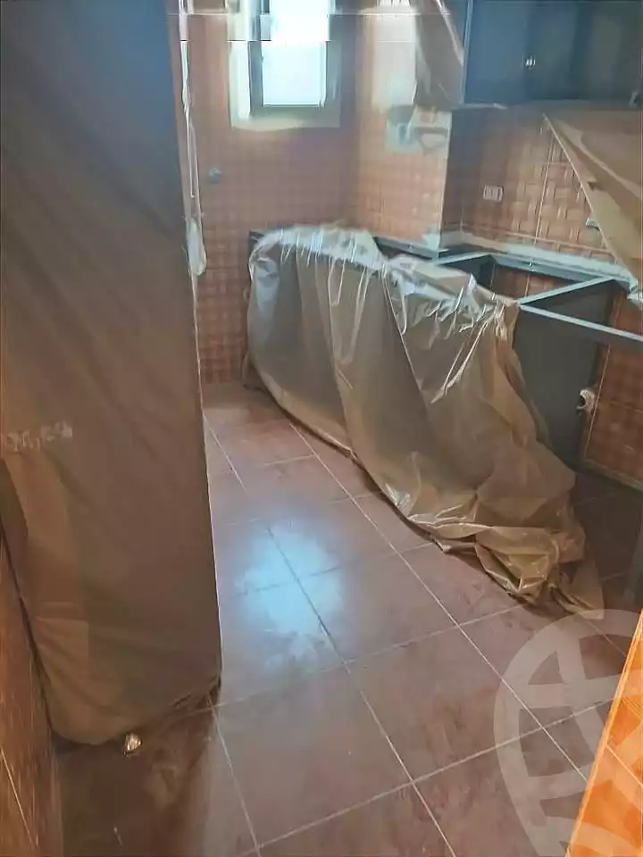 https://aqarmap.com.eg/ar/listing/6811071-for-sale-alexandria-moharram-bey-erfan-st