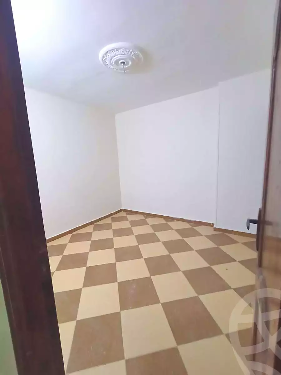 https://aqarmap.com.eg/ar/listing/6811276-for-sale-cairo-helwan-helwan-el-sharkeya-khesro-basha-st