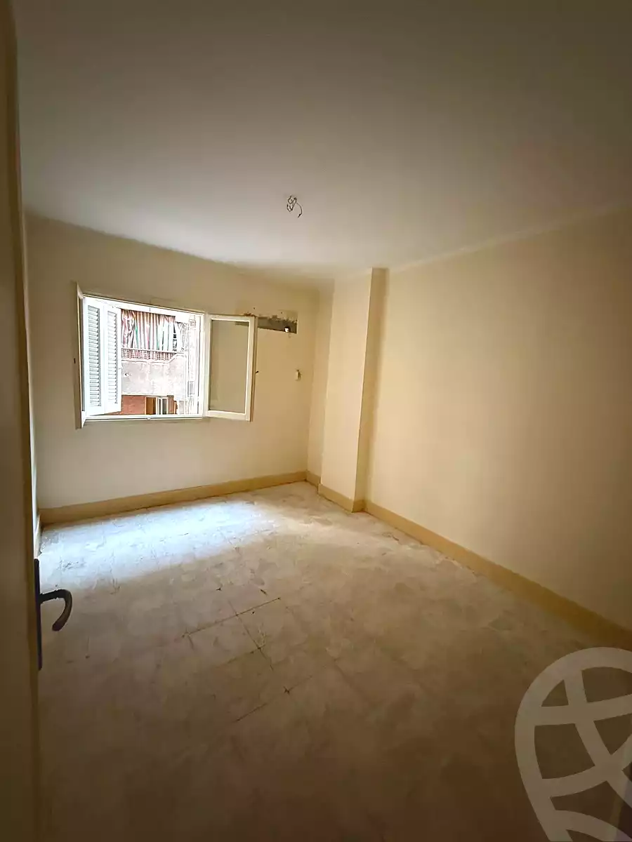 https://aqarmap.com.eg/ar/listing/6811441-for-sale-alexandria-sydy-bshr-sydy-bshr-bhry-shr-mhmwd-l-yswy