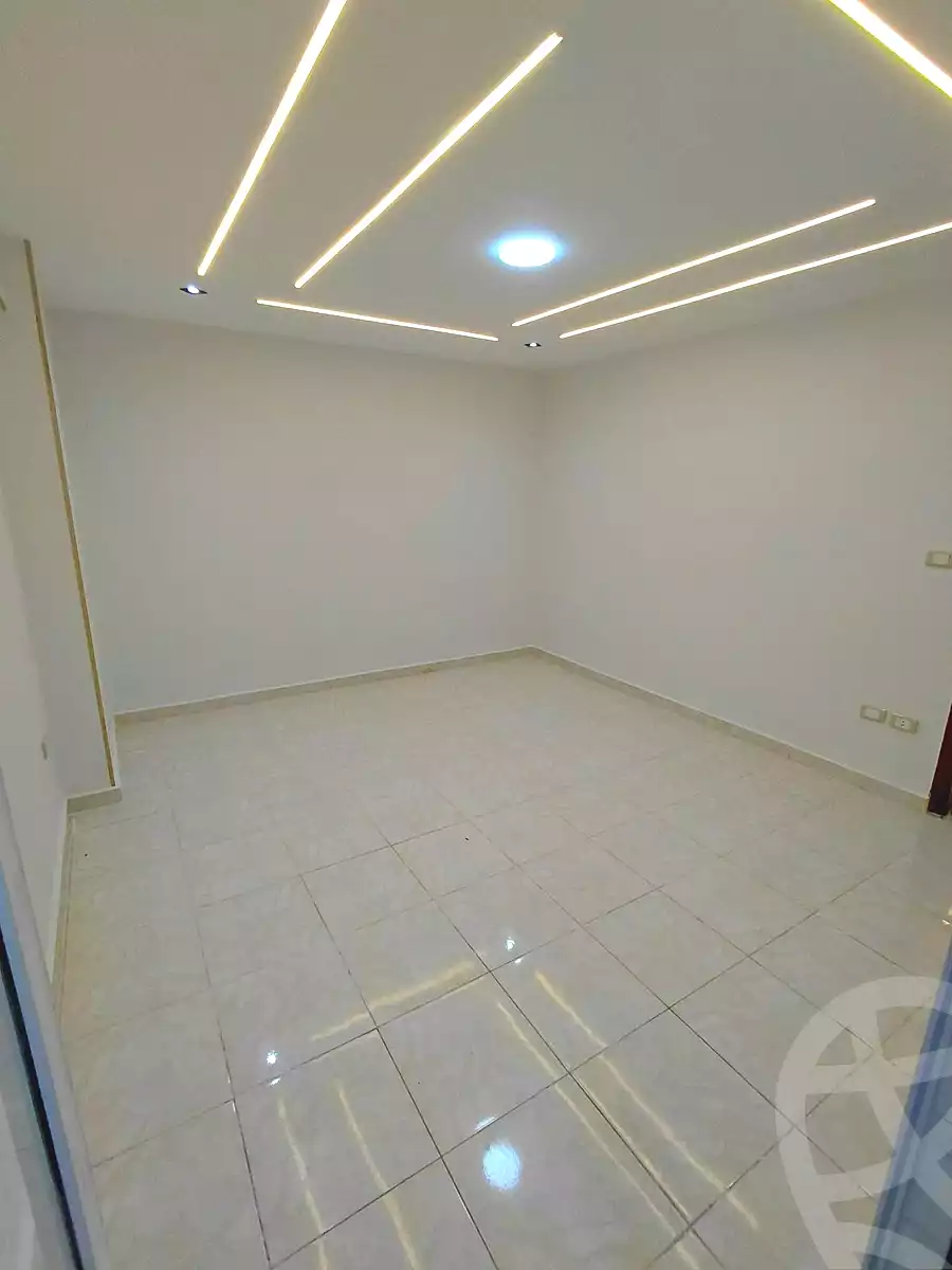 https://aqarmap.com.eg/ar/listing/6811470-for-sale-alexandria-sydy-bshr-sydy-bshr-bhry-shr-mhmwd-l-yswy