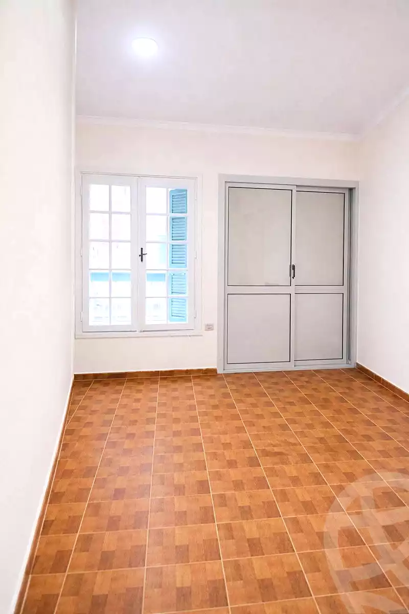 https://aqarmap.com.eg/ar/listing/6811689-for-rent-alexandria-miami