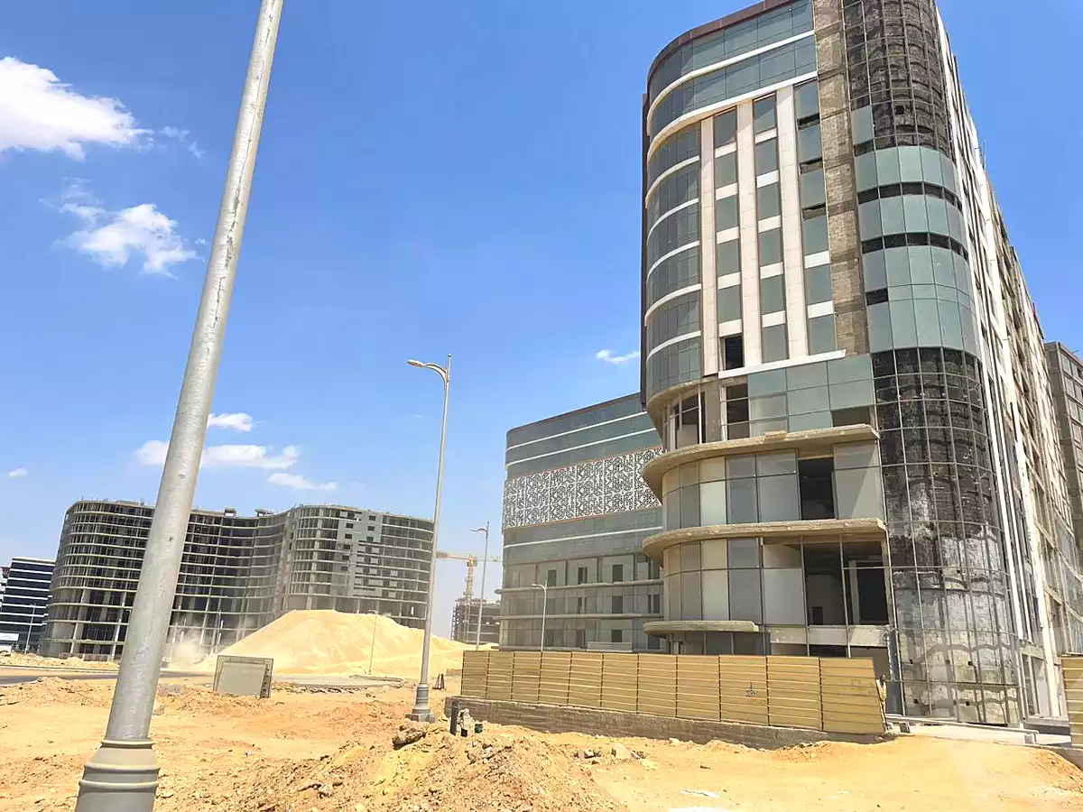 https://aqarmap.com.eg/ar/listing/6811915-for-sale-cairo-new-administrative-capital-r4-pyramids-city-plaza-pyramids
