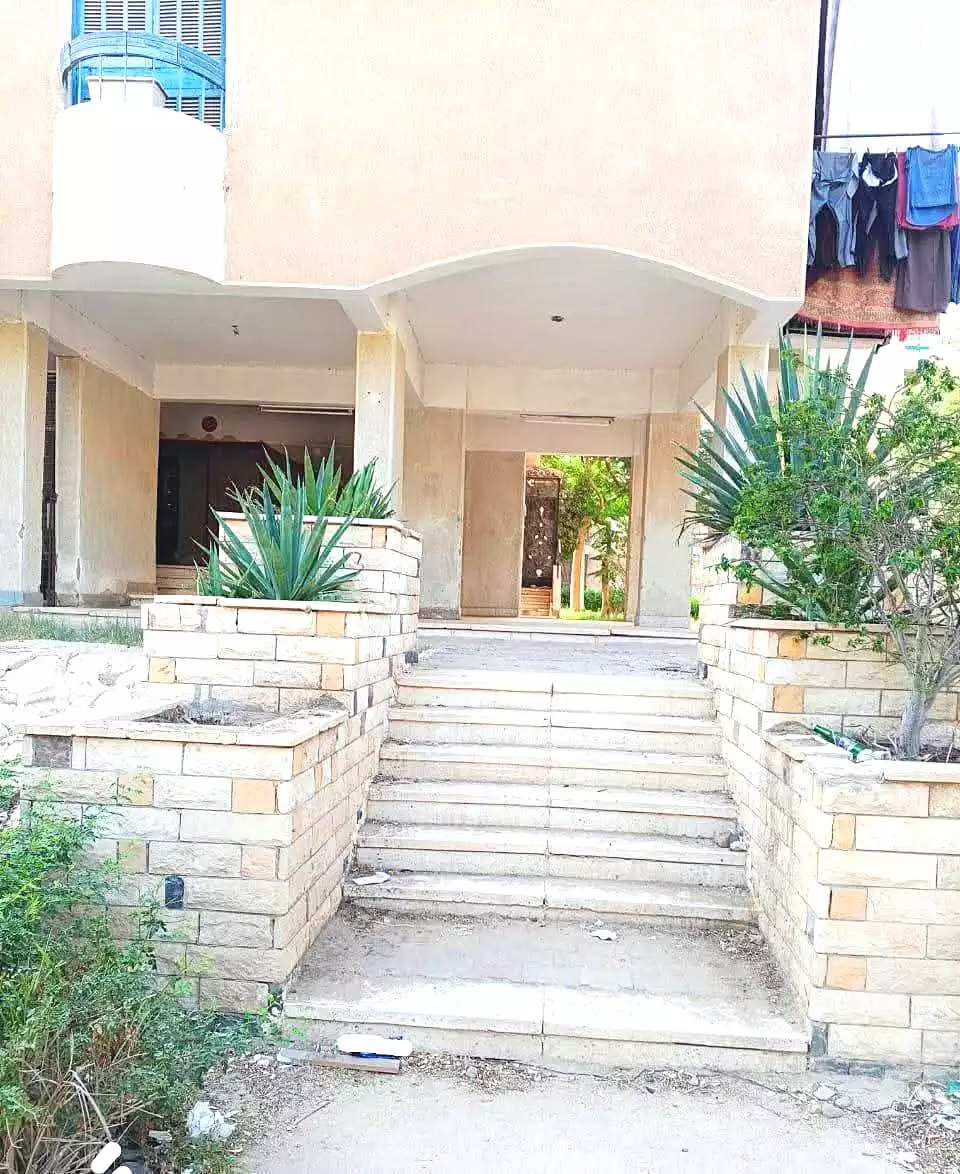 https://aqarmap.com.eg/en/listing/6812151-for-rent-cairo-el-sheikh-zayed-city-shr-lshbb