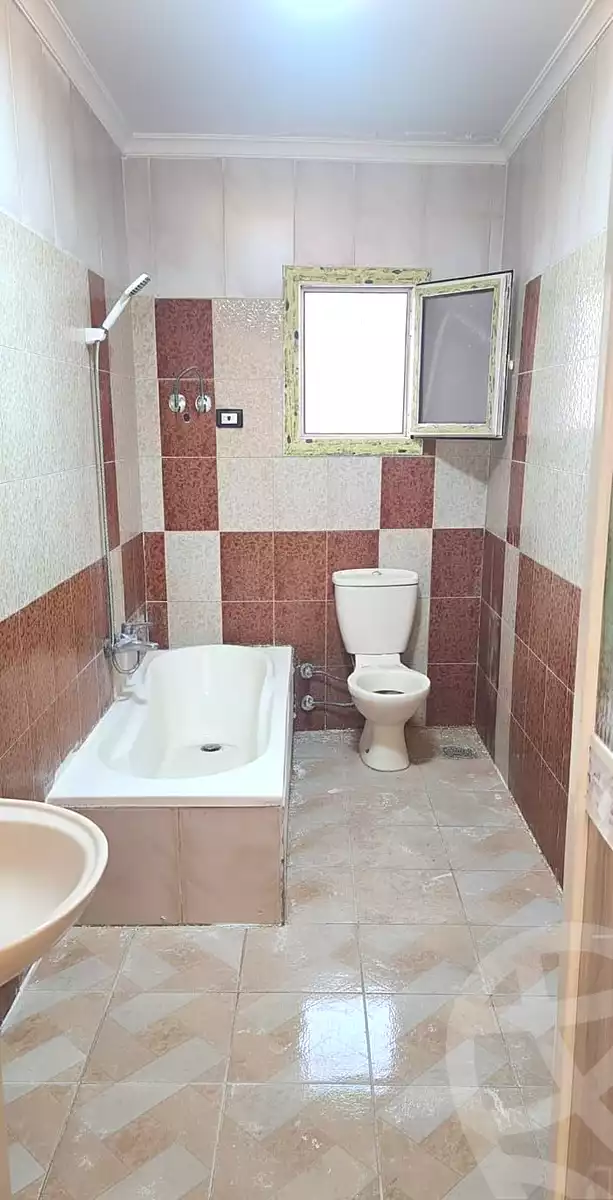 https://aqarmap.com.eg/en/listing/6813034-for-sale-alexandria-lsywf-el-falki