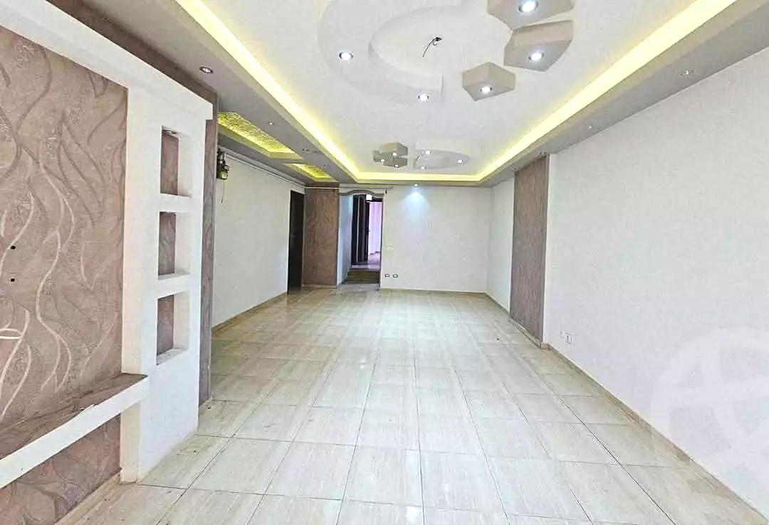https://aqarmap.com.eg/en/listing/6813078-for-sale-alexandria-miami-45-street