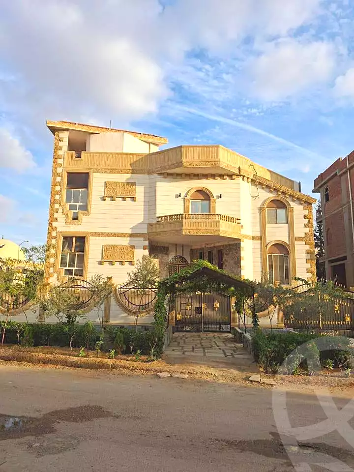 https://aqarmap.com.eg/ar/listing/6813110-for-sale-cairo-el-shorouk-lhy-lthny-grb