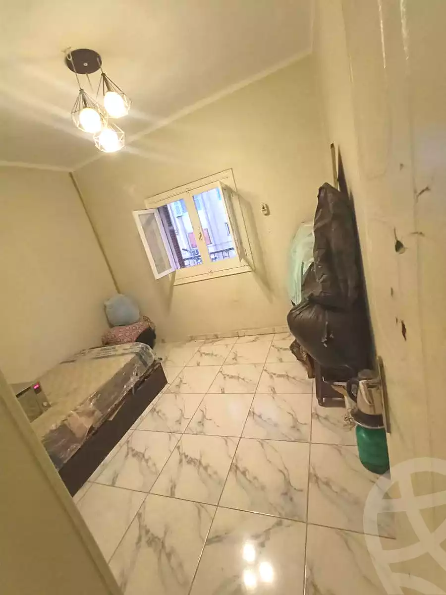 https://aqarmap.com.eg/en/listing/6813406-for-sale-cairo-helwan-helwan-el-sharkeya-borhan-st
