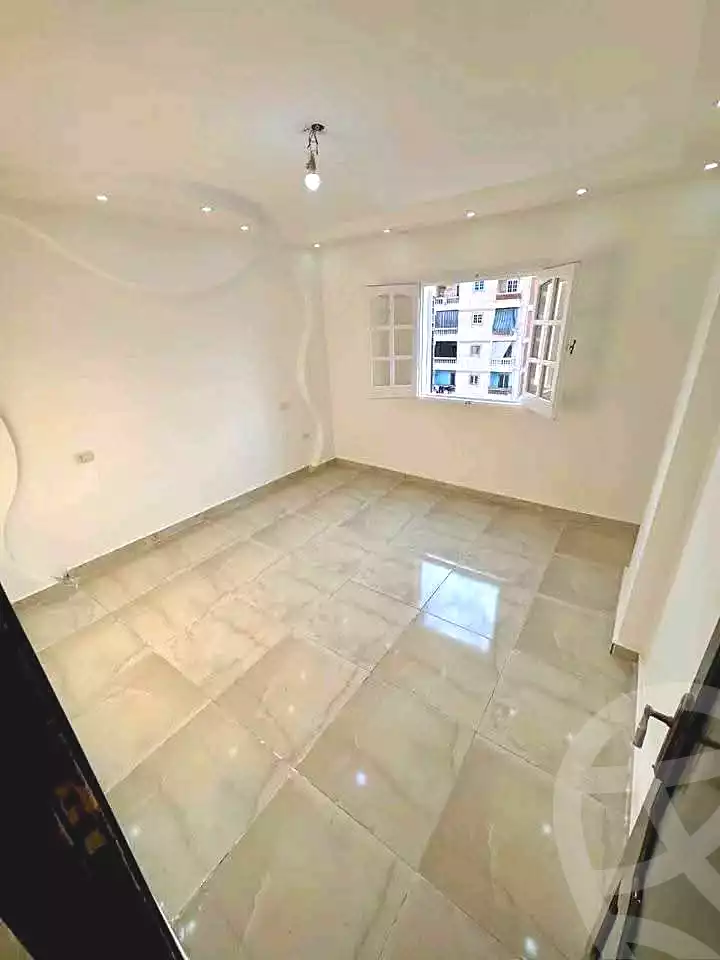 https://aqarmap.com.eg/ar/listing/6813842-for-sale-alexandria-sydy-bshr-sydy-bshr-bhry-gamal-abd-el-nasir-st