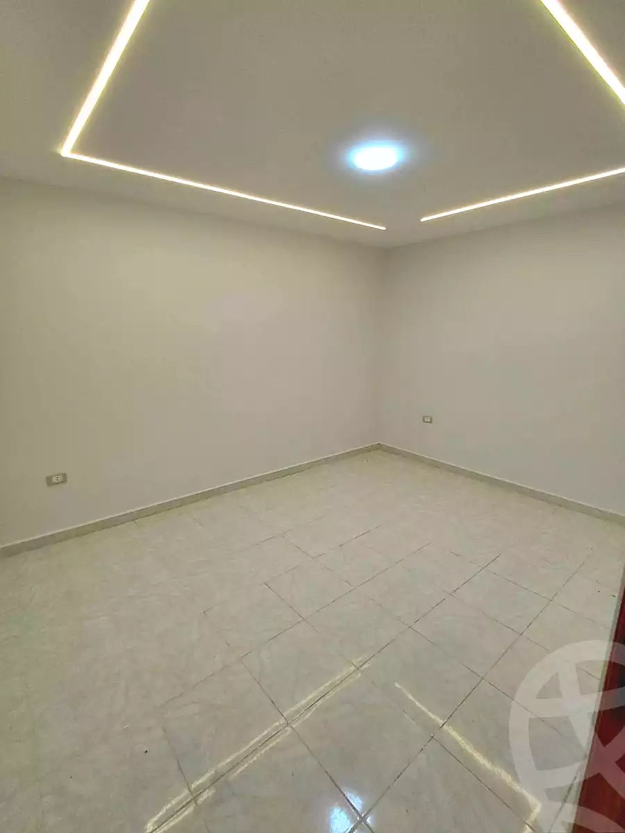 https://aqarmap.com.eg/ar/listing/6814223-for-sale-alexandria-sydy-bshr-sydy-bshr-bhry-shr-mhmwd-l-yswy