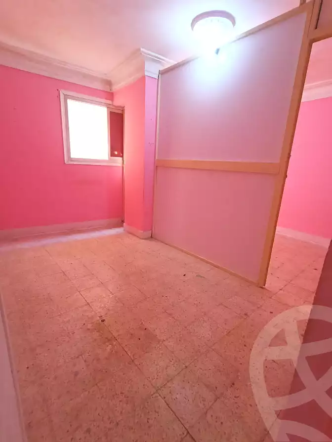 https://aqarmap.com.eg/ar/listing/6815776-for-sale-alexandria-el-asafra-l-sfr-qbly-el-maahad-el-dini-st
