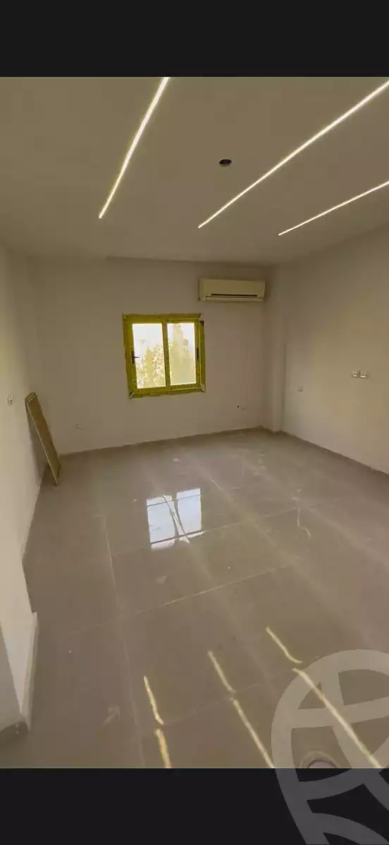 https://aqarmap.com.eg/ar/listing/6816945-for-rent-cairo-el-sheikh-zayed-city-compounds-el-yasmeen-compound