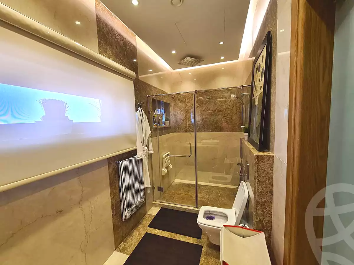 https://aqarmap.com.eg/en/listing/6817182-for-sale-cairo-el-sheikh-zayed-city-compounds-kmbwnd-ljry-swdyk