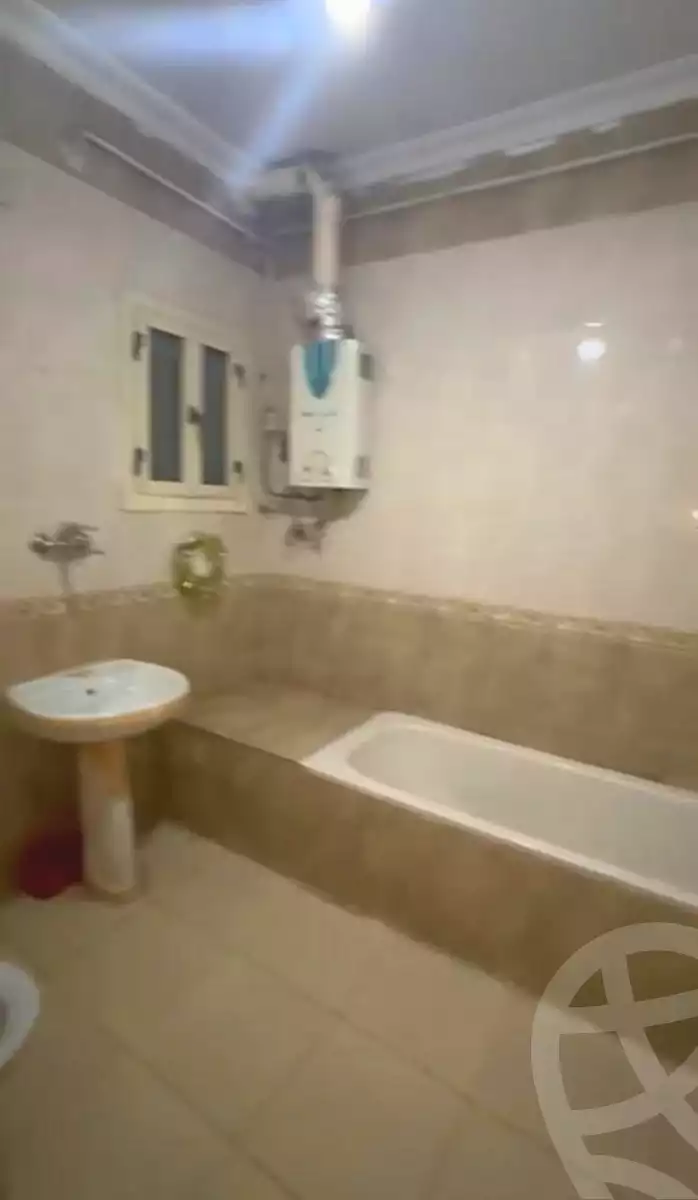 https://aqarmap.com.eg/ar/listing/6818153-for-rent-cairo-el-maadi-arab-el-maadi