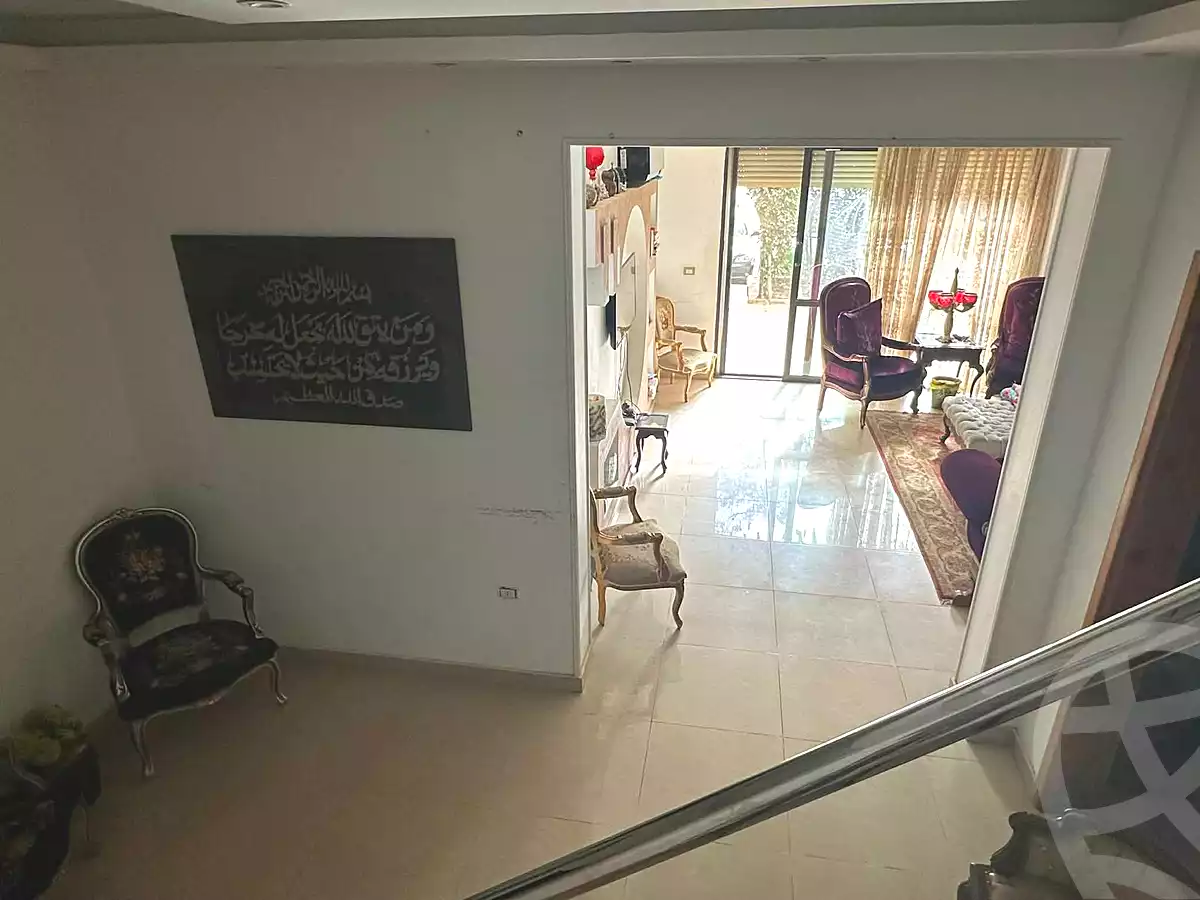 https://aqarmap.com.eg/en/listing/6818600-for-sale-cairo-el-sheikh-zayed-city-compounds-kmbwnd-wyst-twn-swdyk