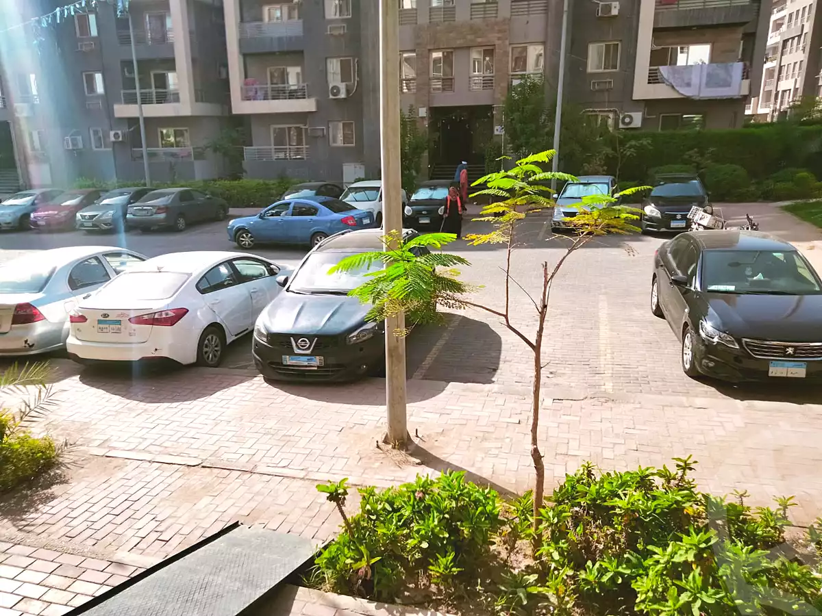 https://aqarmap.com.eg/ar/listing/6818696-for-rent-cairo-el-sheikh-zayed-city-compounds-dr-msr