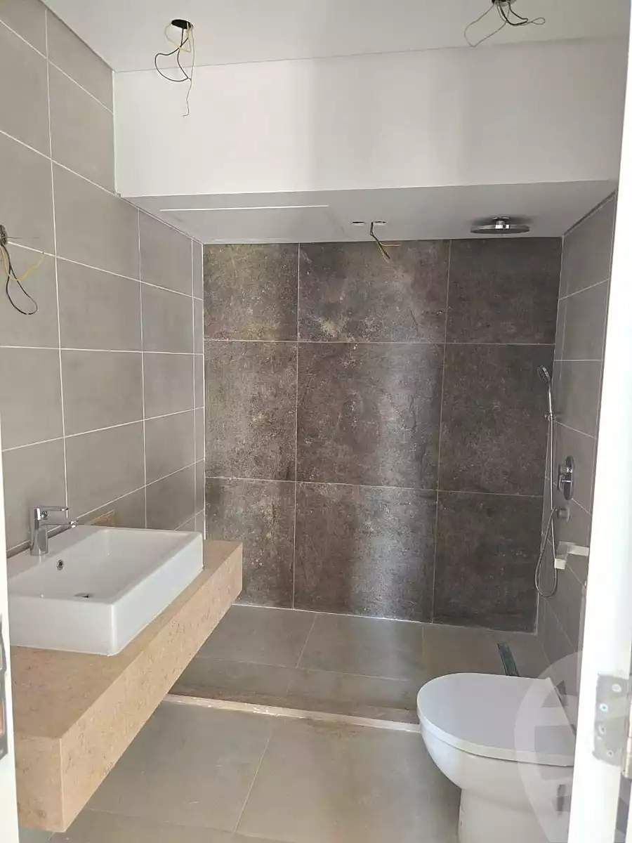 https://aqarmap.com.eg/ar/listing/6818769-for-sale-cairo-el-sheikh-zayed-city-compounds-kmbwnd-fyldj-wyst-dr-llttwyr