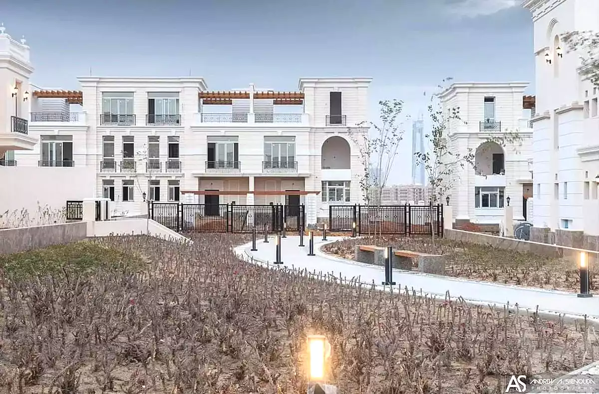https://aqarmap.com.eg/ar/listing/6818829-for-sale-cairo-new-administrative-capital-r5-granville-compound-founders