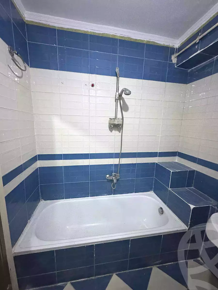 https://aqarmap.com.eg/ar/listing/6820812-for-sale-cairo-ain-shams-6-october-st