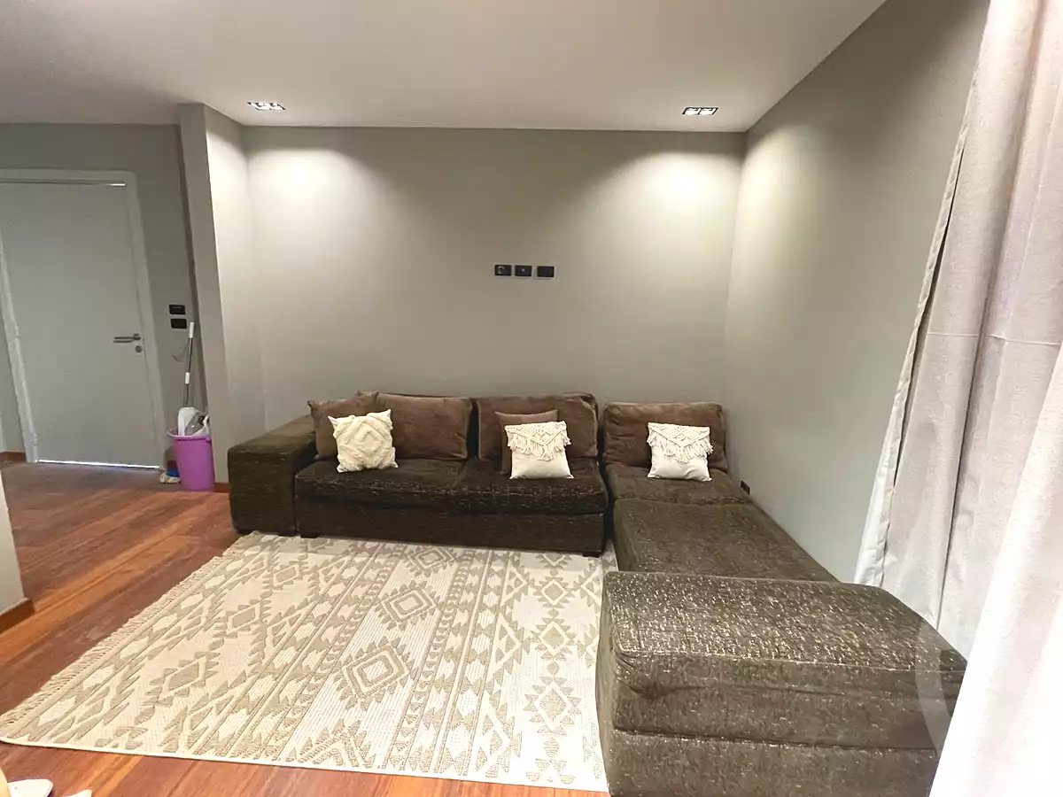 https://aqarmap.com.eg/en/listing/6821016-for-rent-cairo-6th-of-october-compounds-october-plaza