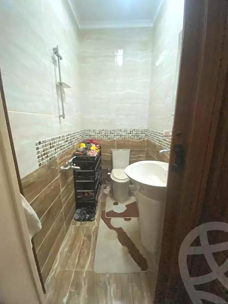 https://aqarmap.com.eg/ar/listing/6820945-for-sale-cairo-heliopolis-gesr-elsuez-ibn-sender-square