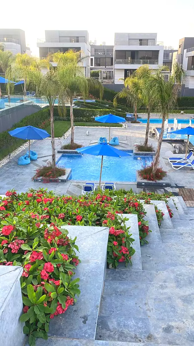 https://aqarmap.com.eg/ar/listing/6821168-for-rent-cairo-el-sheikh-zayed-city-compounds-el-patio-zahraa
