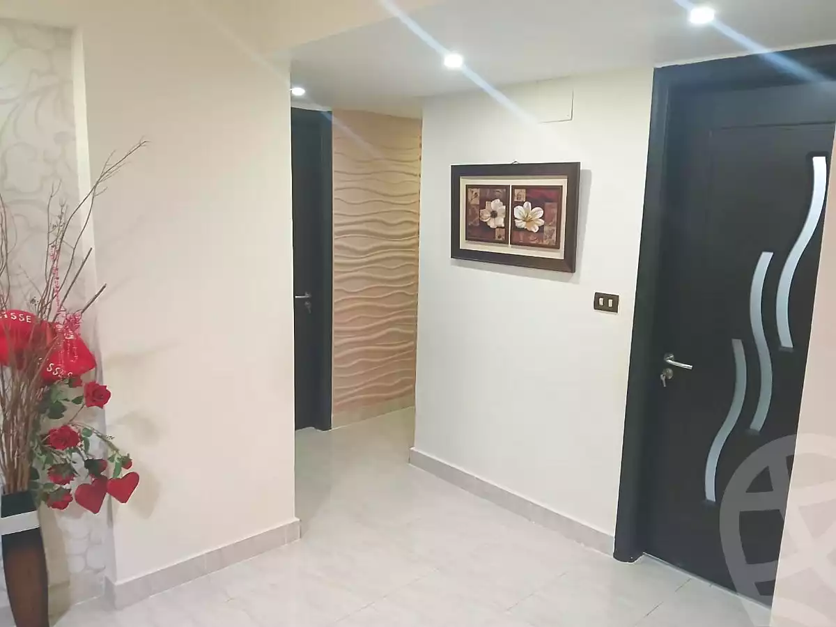 https://aqarmap.com.eg/ar/listing/6821550-for-sale-cairo-6th-of-october-el-ahyaa-neighborhood-4th
