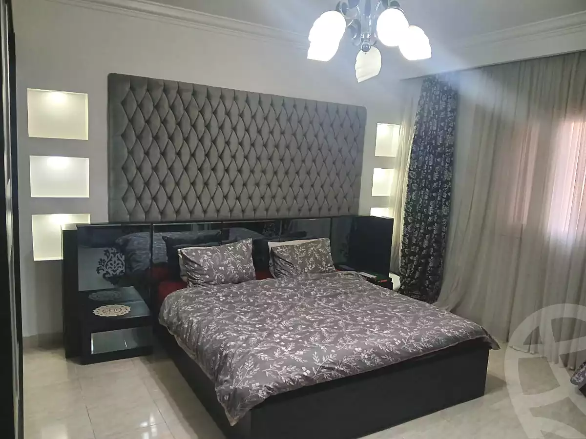 https://aqarmap.com.eg/ar/listing/6821550-for-sale-cairo-6th-of-october-el-ahyaa-neighborhood-4th