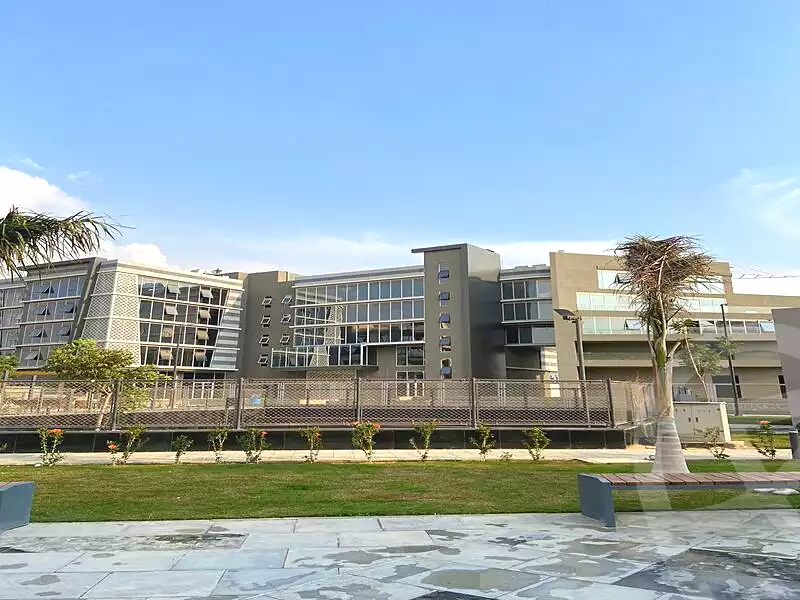 https://aqarmap.com.eg/en/listing/6822164-for-sale-cairo-new-cairo-compounds-azad
