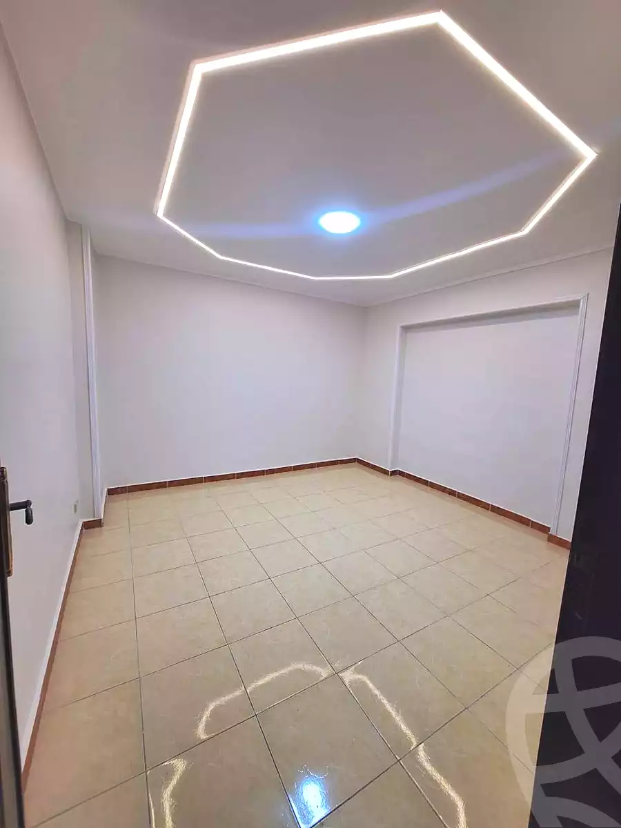 https://aqarmap.com.eg/ar/listing/6822378-for-sale-alexandria-sydy-bshr-sydy-bshr-bhry-street-16