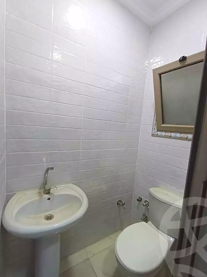 https://aqarmap.com.eg/ar/listing/6822480-for-rent-alexandria-lsywf-al-saaeh-sq