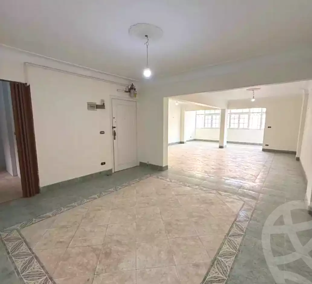 https://aqarmap.com.eg/ar/listing/6822463-for-sale-alexandria-el-asafra-l-sfr-bhry