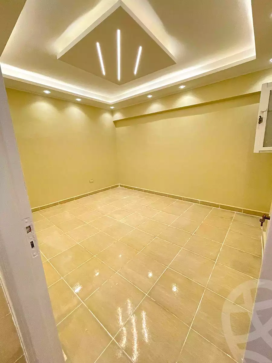 https://aqarmap.com.eg/ar/listing/6822531-for-sale-alexandria-sydy-bshr-sydy-bshr-bhry-gamal-abd-el-nasir-st